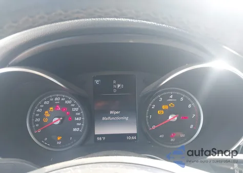 2015 Mercedes-Benz C 300 из США, поврежденный, VIN 55SWF4JB3FU082959